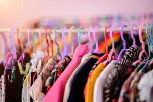 Де купити одяг оптом за доступними цінами?